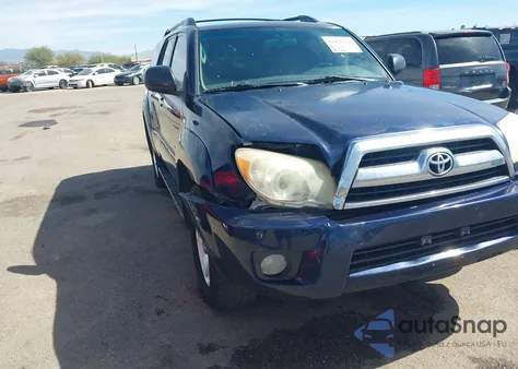 2007 Toyota 4Runner Sr5 V6 z USA, uszkodzony, nr VIN JTEBU14R170115093